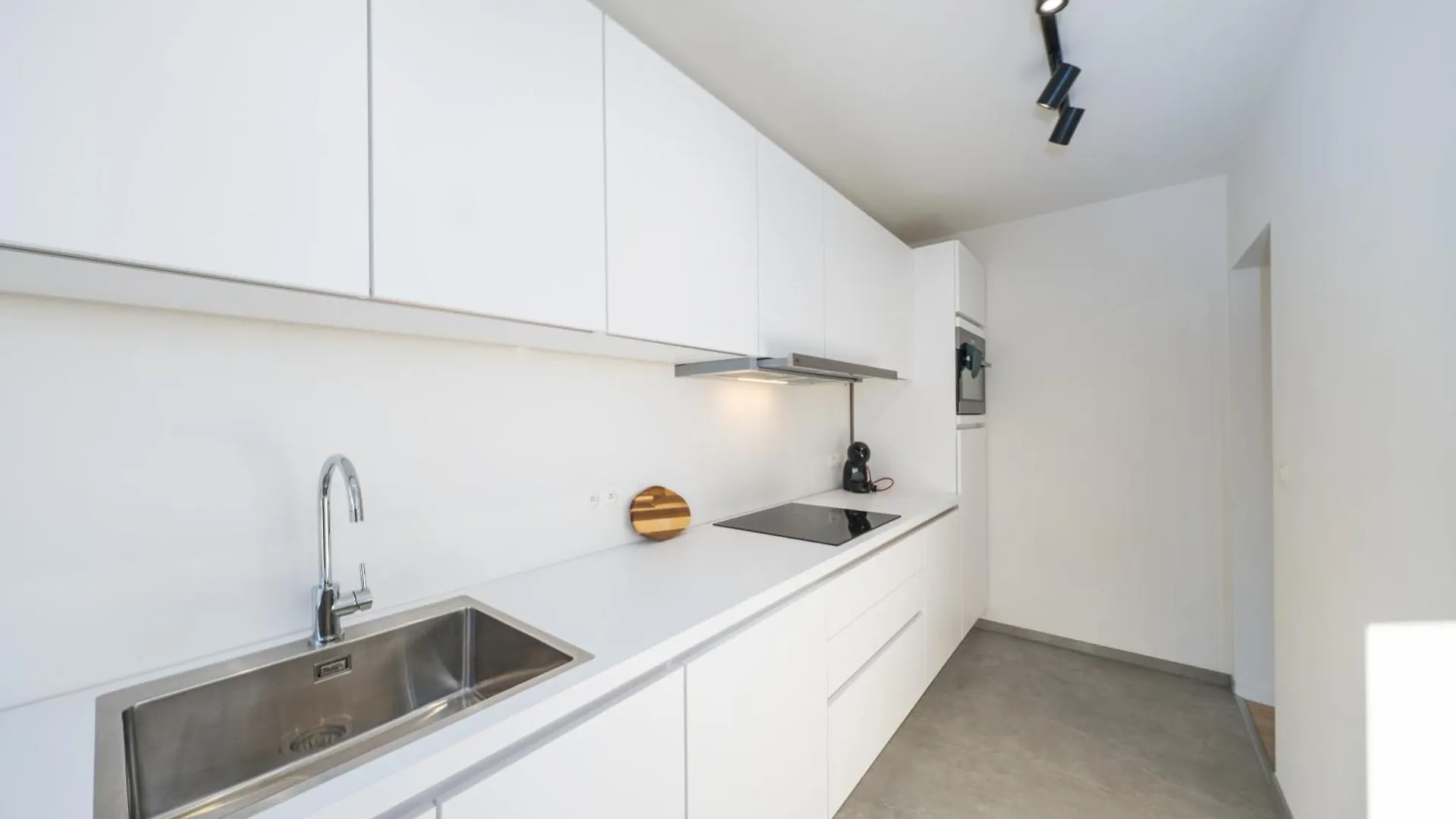 The Bright Cosy Corner Apartment Ostend